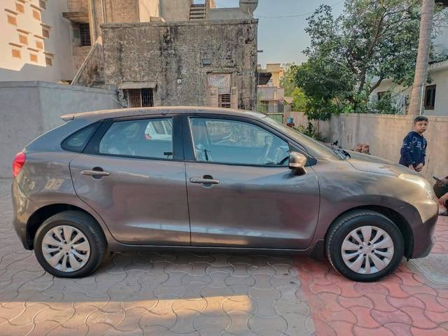 https://images10.gaadi.com/usedcar_image/4325804/original/processed_ae50b9c3378046df6b97d329124bfdd7.jpg?imwidth=6401