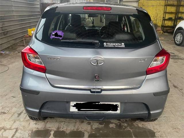 https://images10.gaadi.com/usedcar_image/4325835/original/133fa583a7c32c08a0df53e4cc9fc82a.jpeg?imwidth=6401