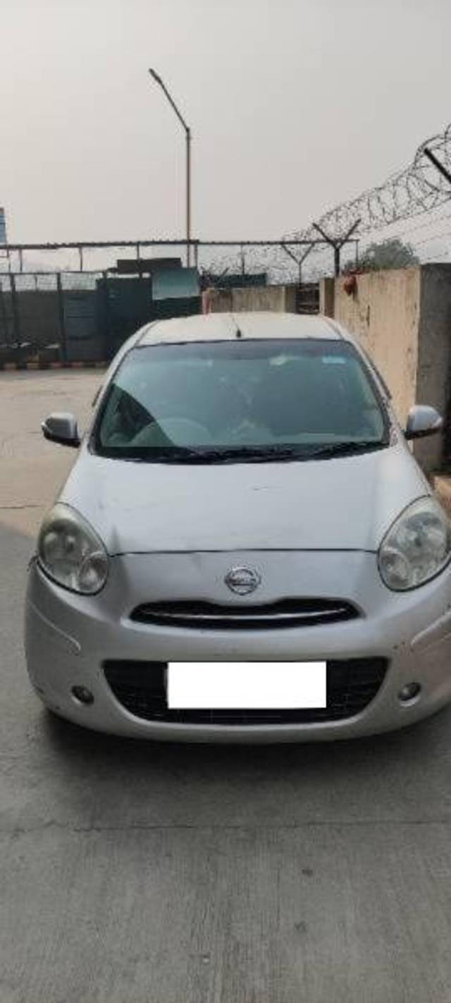 https://images10.gaadi.com/usedcar_image/4325867/original/processed_e40df6a4-9b06-404d-8a5b-6a9d38eca42c.jpg?imwidth=6400