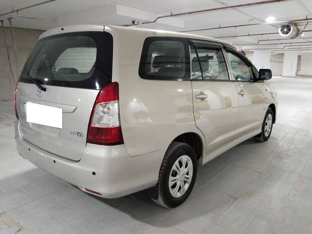 https://images10.gaadi.com/usedcar_image/4325872/original/processed_f4ae6cdffcdeee2e39cbb98d00d15f9c.jpg?imwidth=6401