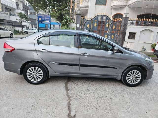 https://images10.gaadi.com/usedcar_image/4325960/original/processed_97488682f56e032754fc0a58b6c81921.jpg?imwidth=6401