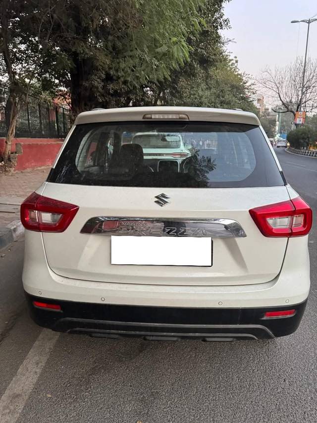 https://images10.gaadi.com/usedcar_image/4326013/original/processed_b356e08695ac156f044572a1cb1cf72e.jpg?imwidth=6401