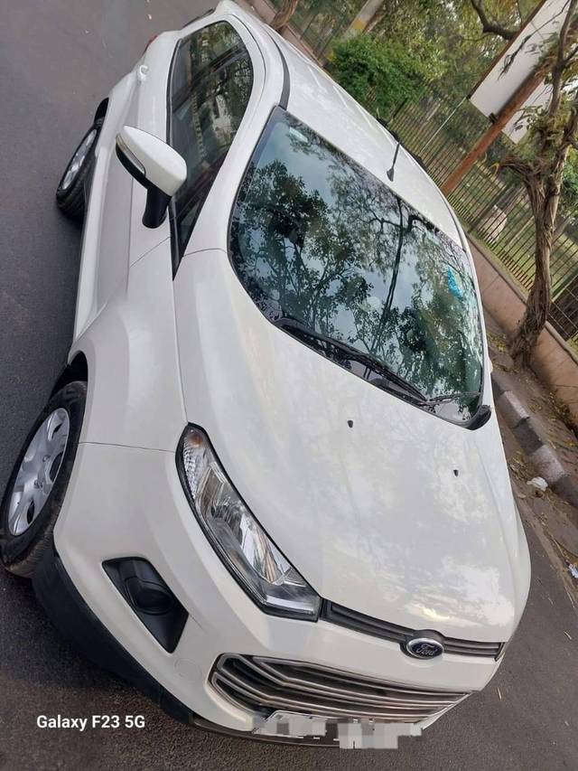 https://images10.gaadi.com/usedcar_image/4326060/original/processed_5ca1e90b0d6937aee9843ac992fa966b.jpg?imwidth=6402