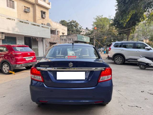 https://images10.gaadi.com/usedcar_image/4326104/original/processed_8a1660f71ef6f58bf38246f6e58b5e86.jpeg?imwidth=6401