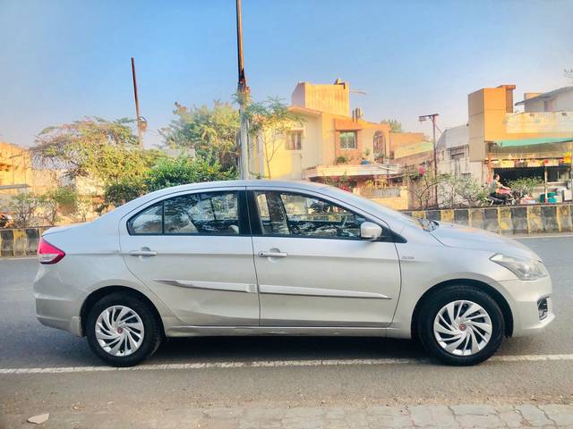 https://images10.gaadi.com/usedcar_image/4326112/original/d9f91730206e9bd57522c56c0dad78ef.jpg?imwidth=6401