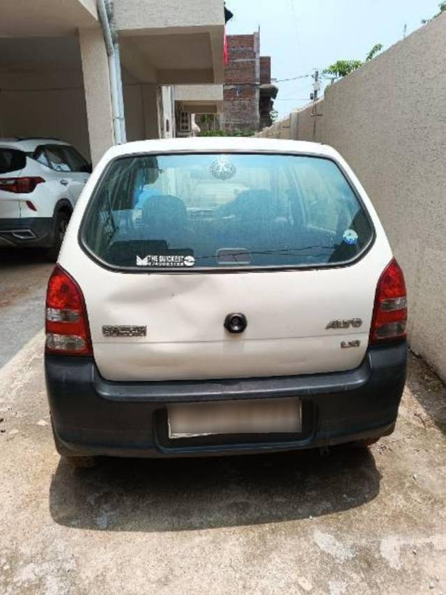 https://images10.gaadi.com/usedcar_image/4326114/original/processed_5e826407-2f57-4737-b2bb-4697e312a0eb.jpg?imwidth=6401