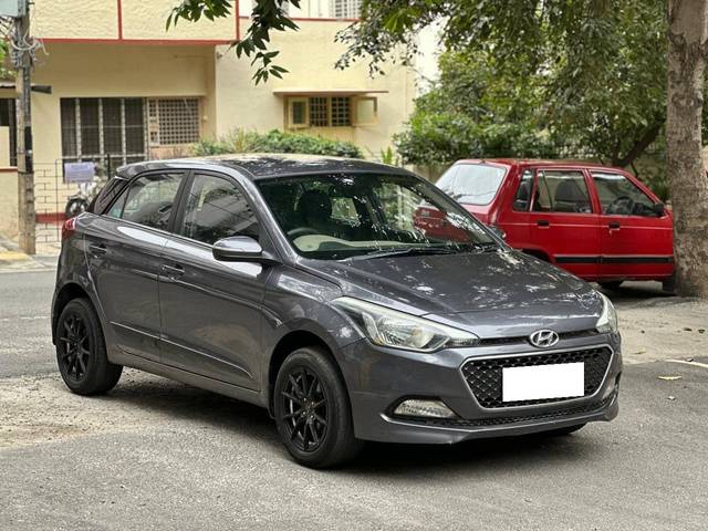 https://images10.gaadi.com/usedcar_image/4326117/original/processed_a69bd97455e4a63633200e276f445812.jpg?imwidth=6400