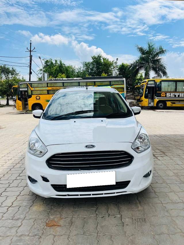 https://images10.gaadi.com/usedcar_image/4326165/original/processed_16f5f01f6c29033e5bdce2c65658ee9c.jpg?imwidth=6400