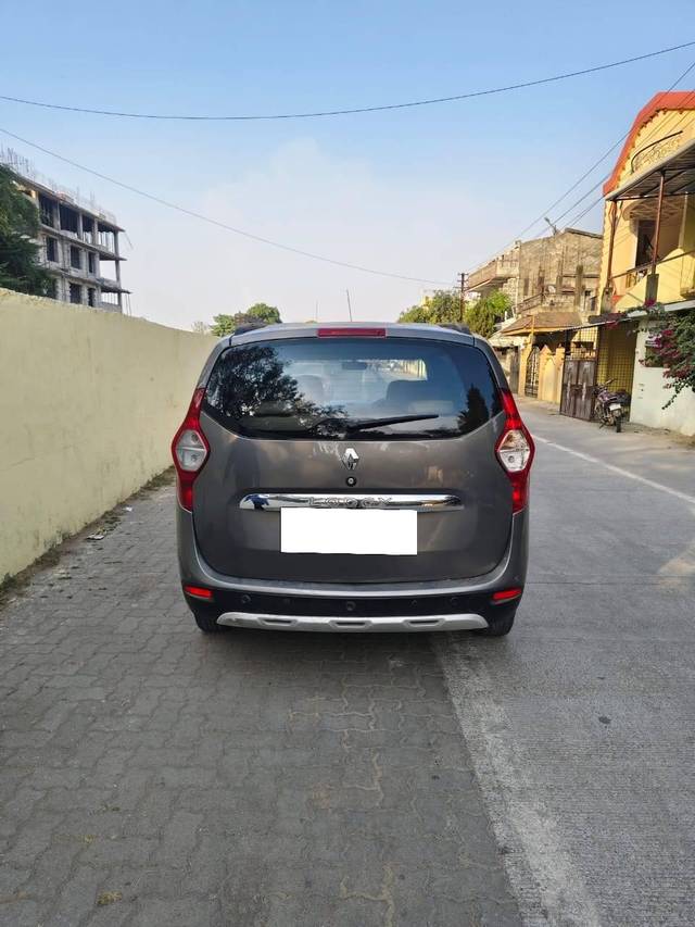 https://images10.gaadi.com/usedcar_image/4326211/original/processed_b960cef3f76711c03e05465443b79a88.jpg?imwidth=6401