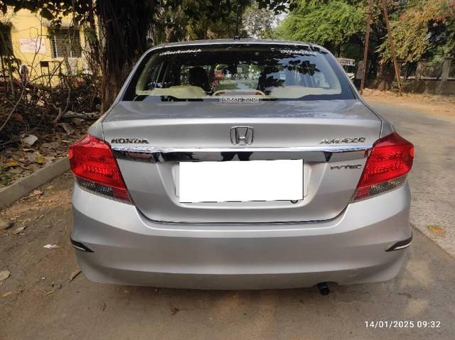 https://images10.gaadi.com/usedcar_image/4326305/original/processed_0e001d8f-3690-42ba-bcc1-1c60a27b7d7f.jpg?imwidth=6402