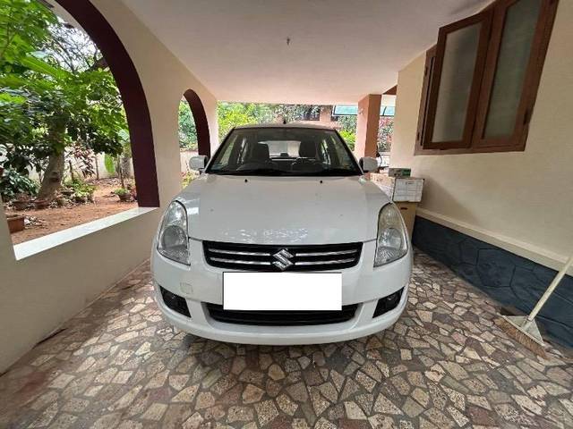 https://images10.gaadi.com/usedcar_image/4326306/original/processed_346e426f-f2e5-46f0-9c79-884a95042b24.jpg?imwidth=6402