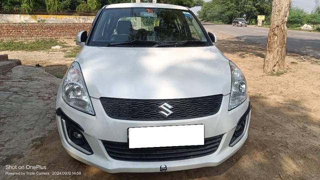 https://images10.gaadi.com/usedcar_image/4326316/original/processed_1eb9d9be-7a51-4f05-b009-9867e54adeca.jpg?imwidth=6400