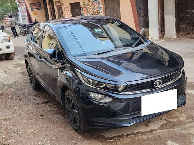 https://images10.gaadi.com/usedcar_image/4326376/original/processed_79fdb9bd-35d7-4a34-b1ce-e5143b4867f3.jpg?imwidth=6400