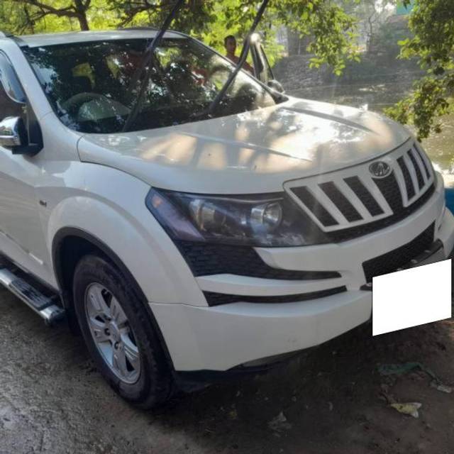 https://images10.gaadi.com/usedcar_image/4326395/original/processed_e9b69356-dde8-4363-a257-c9331d027569.jpg?imwidth=6400