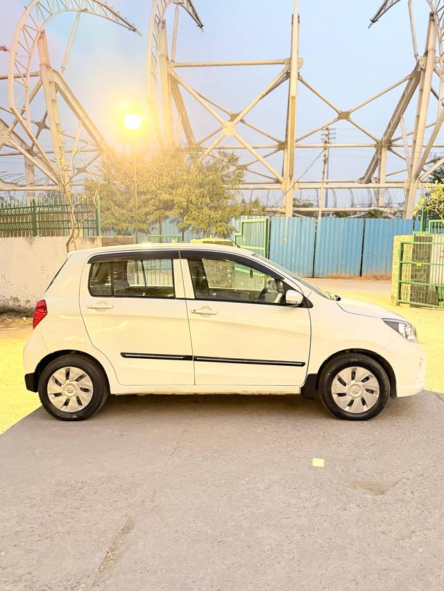 https://images10.gaadi.com/usedcar_image/4326443/original/4548f20fd7cbfb5dff6ce274d2cc2cc4.jpg?imwidth=6401