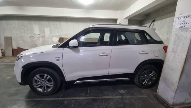 https://images10.gaadi.com/usedcar_image/4326445/original/processed_38841ce1-c08f-42ef-b78e-821e53a365f5.jpg?imwidth=6400