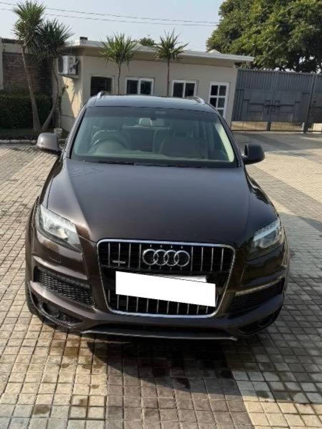 https://images10.gaadi.com/usedcar_image/4326466/original/processed_7e2065c6-42ad-4012-bb97-ff54d49d1458.jpg?imwidth=6402