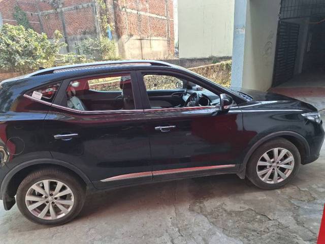 https://images10.gaadi.com/usedcar_image/4326629/original/b80cd89b944fb0818f3956bbe0dfaddf.jpg?imwidth=6400