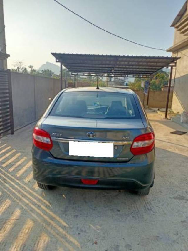 https://images10.gaadi.com/usedcar_image/4326681/original/processed_c618ad8a-e56c-46c5-b6d6-1ba5b025dcef.jpg?imwidth=6401