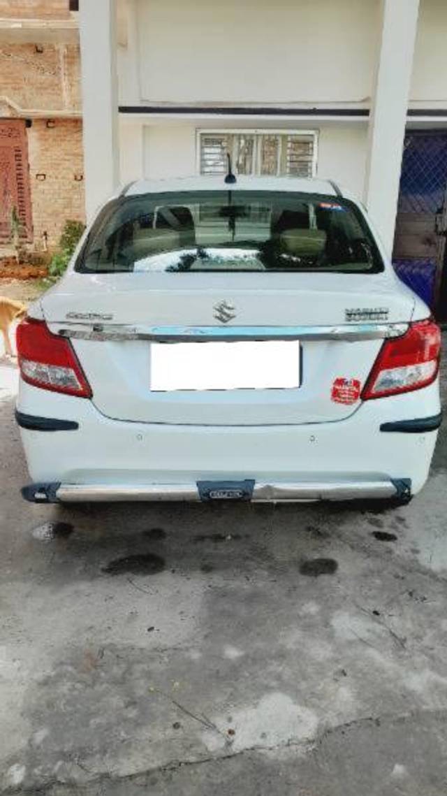 https://images10.gaadi.com/usedcar_image/4326750/original/processed_2a6cdb5a-6b98-480e-bb84-a81e1ed51702.jpg?imwidth=6402