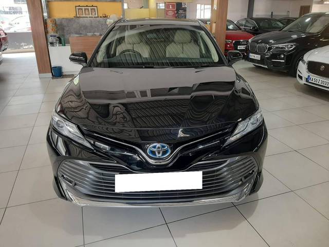 https://images10.gaadi.com/usedcar_image/4326798/original/processed_12be0bbce9d43f986a3dcd10b2e64867.jpeg?imwidth=6402