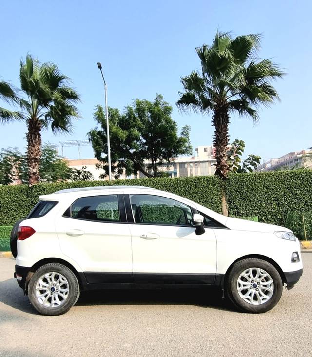 https://images10.gaadi.com/usedcar_image/4326878/original/d442e8122d3dda565cce88bdc5331ca6.jpg?imwidth=6401