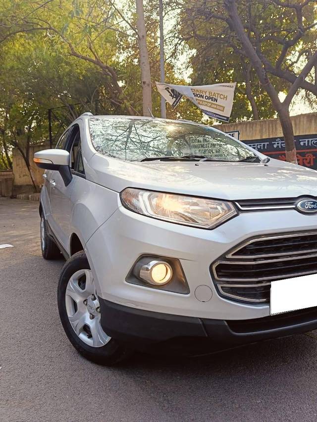 https://images10.gaadi.com/usedcar_image/4326895/original/processed_6739d61d755ce149455f0486a09e7267.jpg?imwidth=6400