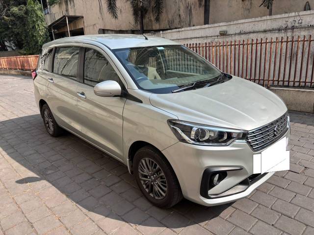 https://images10.gaadi.com/usedcar_image/4326902/original/processed_5046df0a0febd67ad7ee7f4577323181.jpg?imwidth=6400