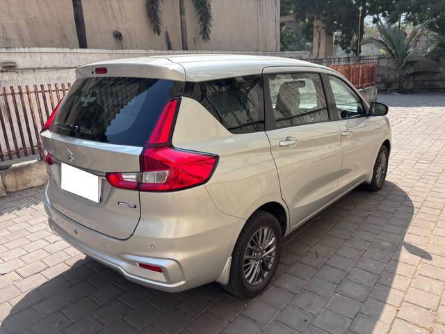 https://images10.gaadi.com/usedcar_image/4326902/original/processed_57e9b587dc0475c943445ba1d27e0d47.jpg?imwidth=6401