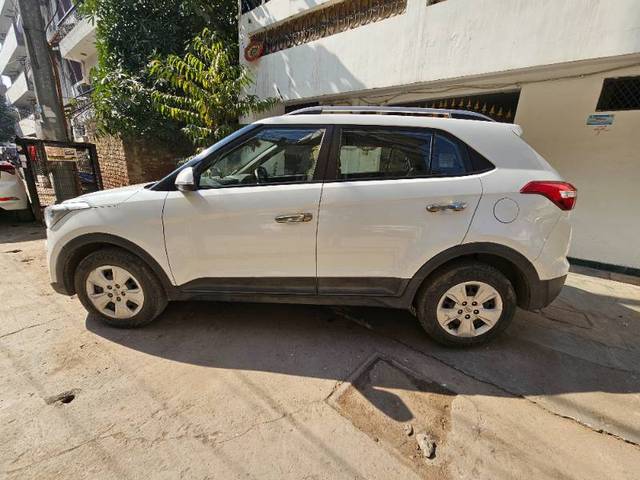 https://images10.gaadi.com/usedcar_image/4326945/original/fa9d87cffdc3c4337f1652438ee91d0b.jpg?imwidth=6402