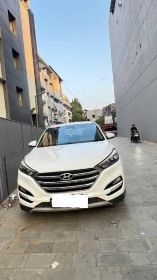 https://images10.gaadi.com/usedcar_image/4327052/original/processed_739ffba5-61a4-4ca7-8859-1a99d4e31128.jpg?imwidth=6400