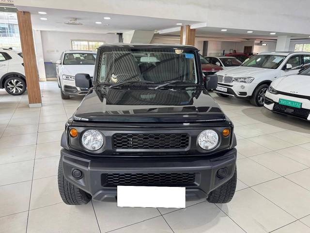 https://images10.gaadi.com/usedcar_image/4327094/original/processed_8292fe5c76ac555f84f6e204c403d5b6.jpeg?imwidth=6402