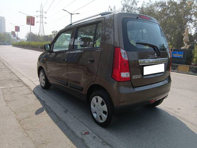 https://images10.gaadi.com/usedcar_image/4327139/original/processed_c64186c14563daee47cdbf585c851582.jpg?imwidth=6402