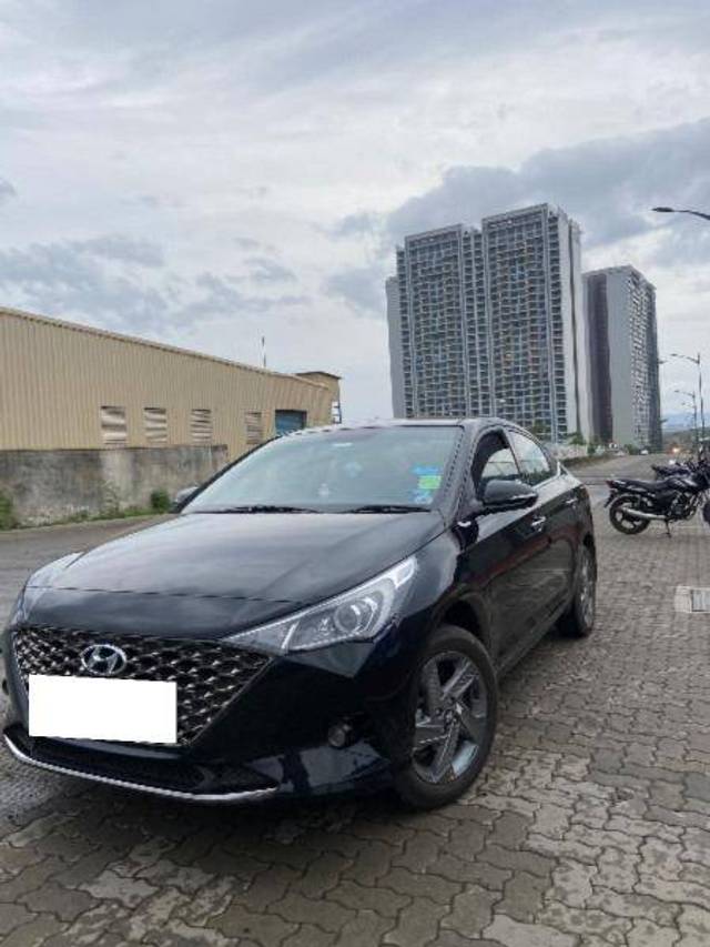 https://images10.gaadi.com/usedcar_image/4327145/original/987c5c3a5cb8dec00ac17a9131939eef.jpeg?imwidth=6401