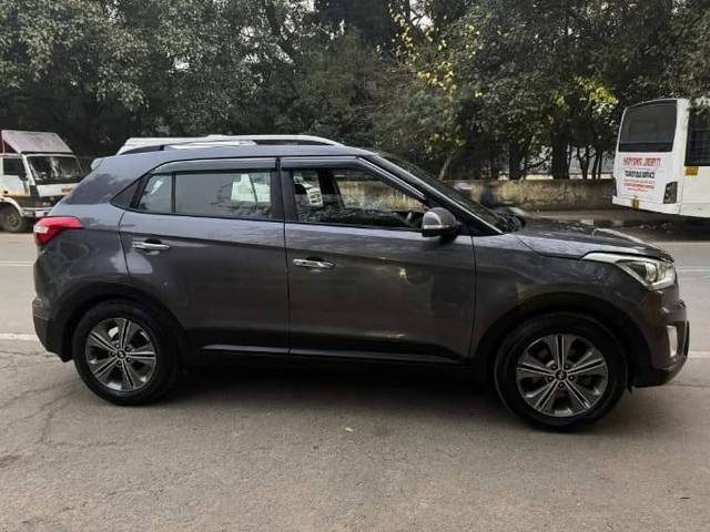 https://images10.gaadi.com/usedcar_image/4327281/original/processed_058a9ce7d1d54ba4da148d80b2af9281.jpg?imwidth=6401