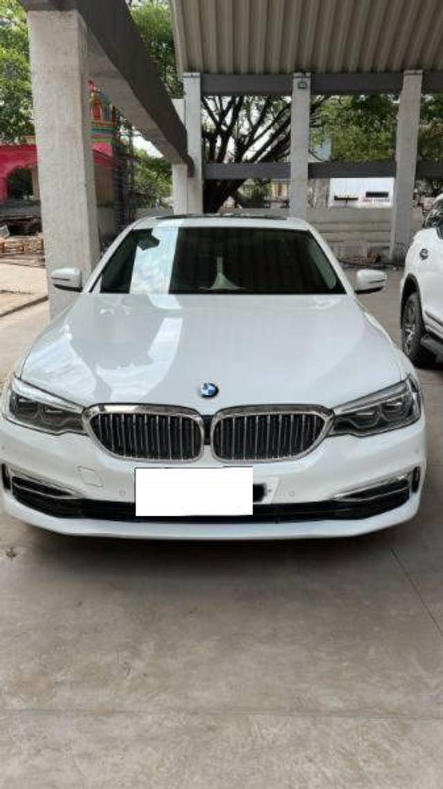 https://images10.gaadi.com/usedcar_image/4327307/original/830405f5b577a6fda2d871c2107a54d4.jpg?imwidth=6400