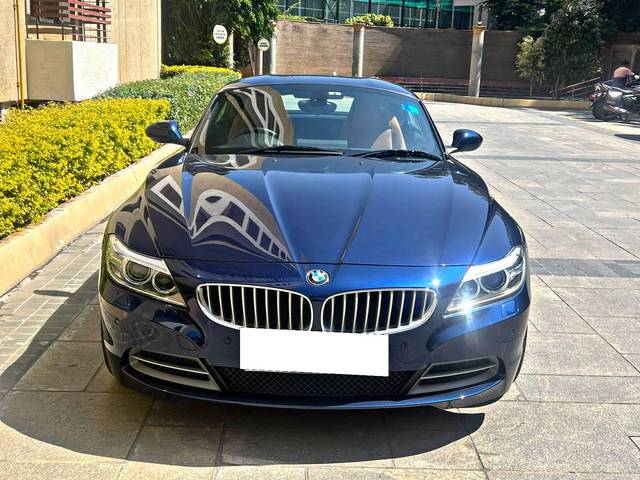 https://images10.gaadi.com/usedcar_image/4327337/original/processed_e41de2d8a273e2988a6e248d75701c2e.jpg?imwidth=6400