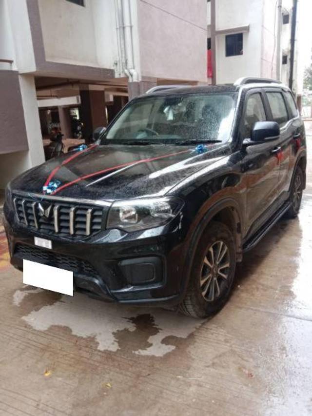 https://images10.gaadi.com/usedcar_image/4327362/original/processed_36b26ee2-9c6e-4bd0-a6e9-eb2744449123.jpeg?imwidth=6400