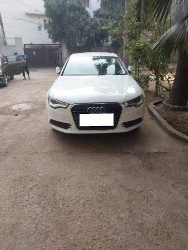 https://images10.gaadi.com/usedcar_image/4327396/original/66edc6480cb6512f9703ad5ae9a910c6.jpg?imwidth=6400