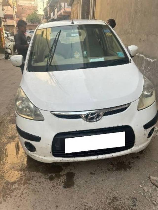 https://images10.gaadi.com/usedcar_image/4327463/original/processed_ce5a57a4-70ba-4eaa-be76-879c135bde38.jpeg?imwidth=6400