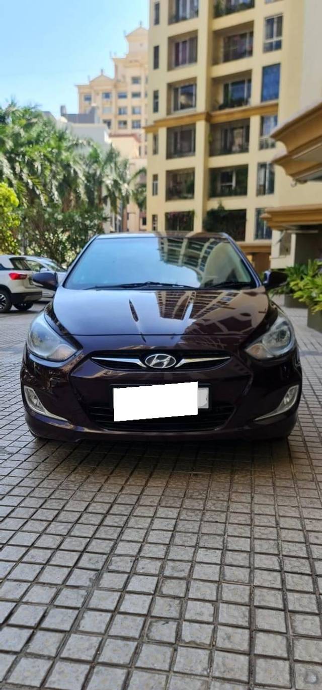 https://images10.gaadi.com/usedcar_image/4327502/original/processed_50191cc9fe0afbf5045fd53e2efd7972.jpeg?imwidth=6400