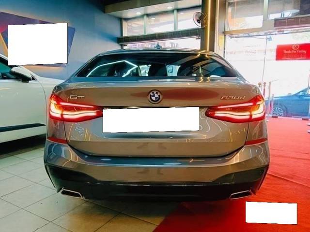 https://images10.gaadi.com/usedcar_image/4327533/original/processed_052a7eb67bb22463bd850f0fe43737f1.jpg?imwidth=6401