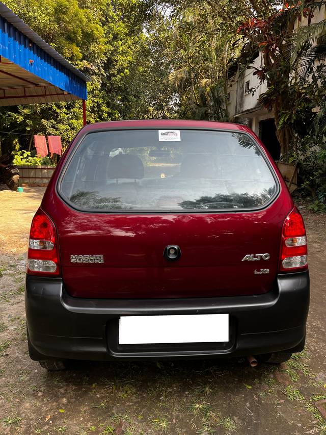 https://images10.gaadi.com/usedcar_image/4327566/original/processed_66948681019b05eeb1a476db2418cad4.jpg?imwidth=6402