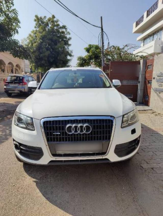 https://images10.gaadi.com/usedcar_image/4327581/original/processed_7e87851d-46e1-4013-a2db-e251431de6d3.jpg?imwidth=6400