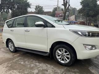 Toyota Innova Crysta 2016-2020 Toyota Innova Crysta 2.4 VX MT BSIV