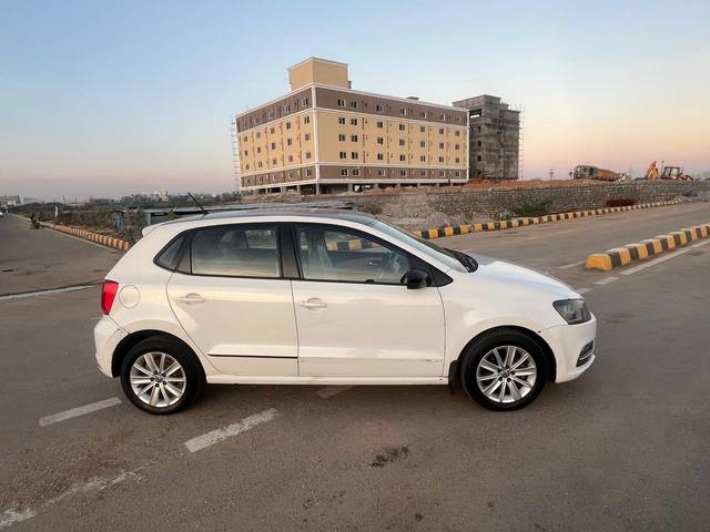 https://images10.gaadi.com/usedcar_image/4327596/original/14fe7e746c13a00066df9cc8381bce24.jpg?imwidth=6401