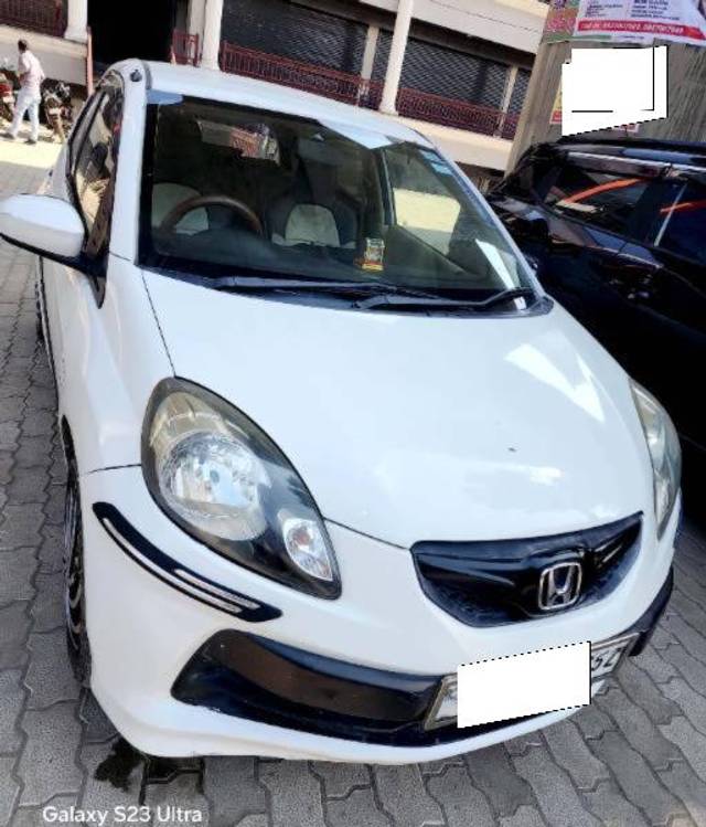 https://images10.gaadi.com/usedcar_image/4327626/original/processed_729ff5b3-6634-438d-8149-dd30e3c69227.jpg?imwidth=6402