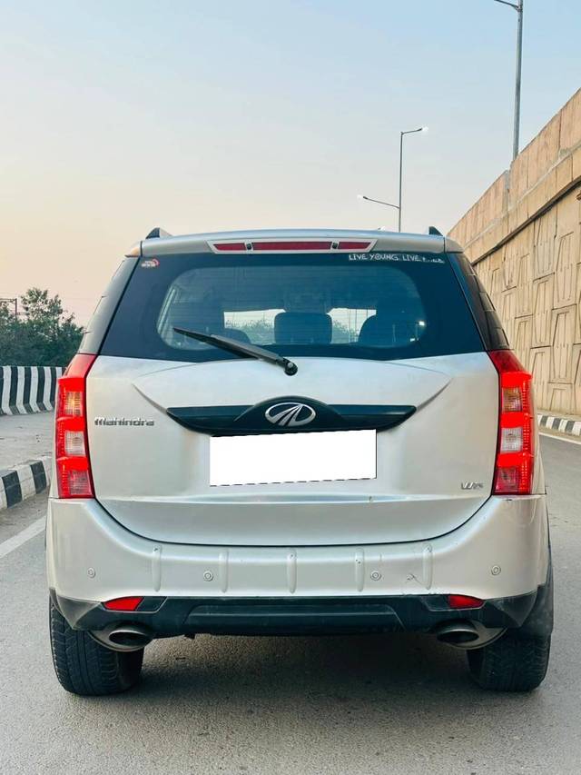 https://images10.gaadi.com/usedcar_image/4327636/original/processed_66980012203f23cd91477a0b320afa72.jpg?imwidth=6401