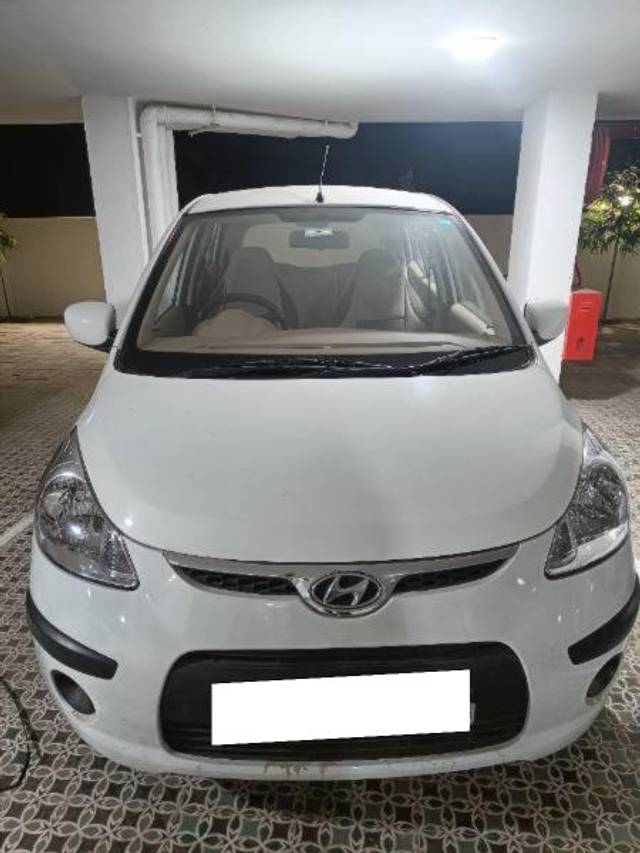 https://images10.gaadi.com/usedcar_image/4327715/original/processed_1c1ae894-3eca-488b-bf65-5d9210b50d62.jpg?imwidth=6400