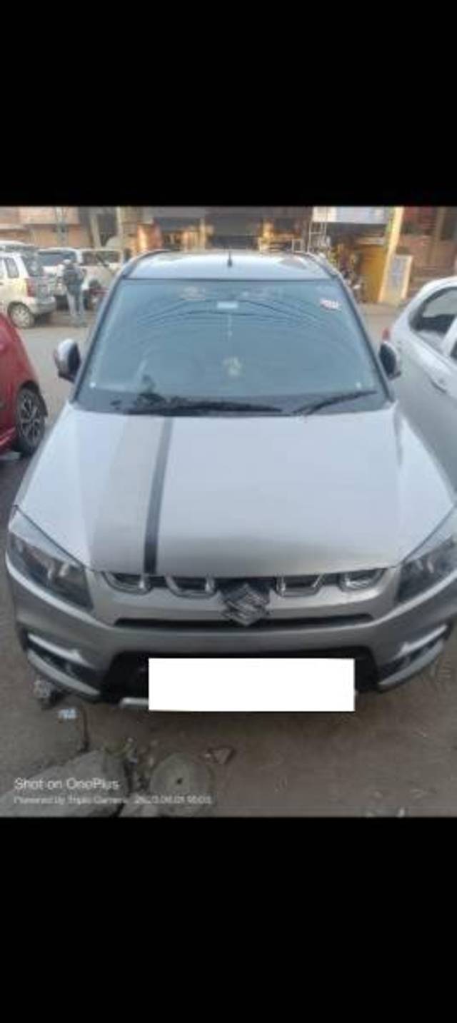 https://images10.gaadi.com/usedcar_image/4327772/original/processed_bd6b04fb-8436-409d-9a58-19546ce866db.jpg?imwidth=6400